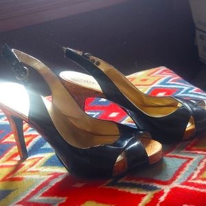 GUESS 7.5 heels
